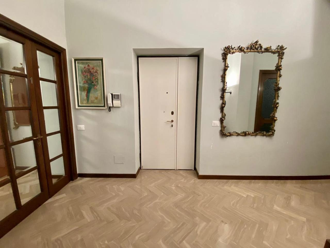 Appartement Il Balcone Sul Teatro à La Spezia Extérieur photo